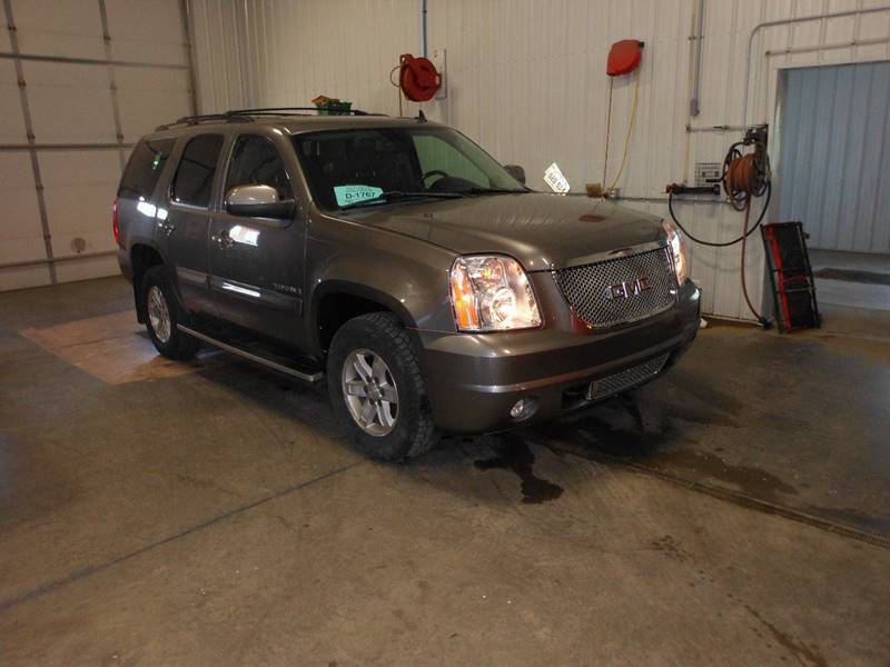 Used 2009 GMC Yukon SLE1 with VIN 1GKFK23009J119657 for sale in Pierre, SD