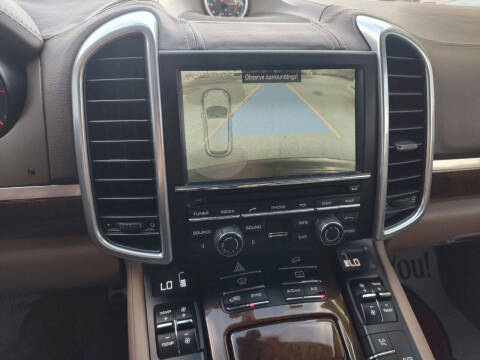 2014 Porsche Cayenne GTS