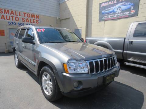 2007 Jeep Grand Cherokee for sale at Small Town Auto Sales in Hazleton PA