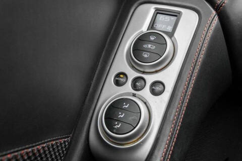 2013 McLaren MP4-12C