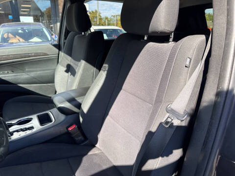 2011 Jeep Grand Cherokee Laredo