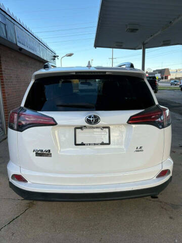 2016 Toyota RAV4 LE