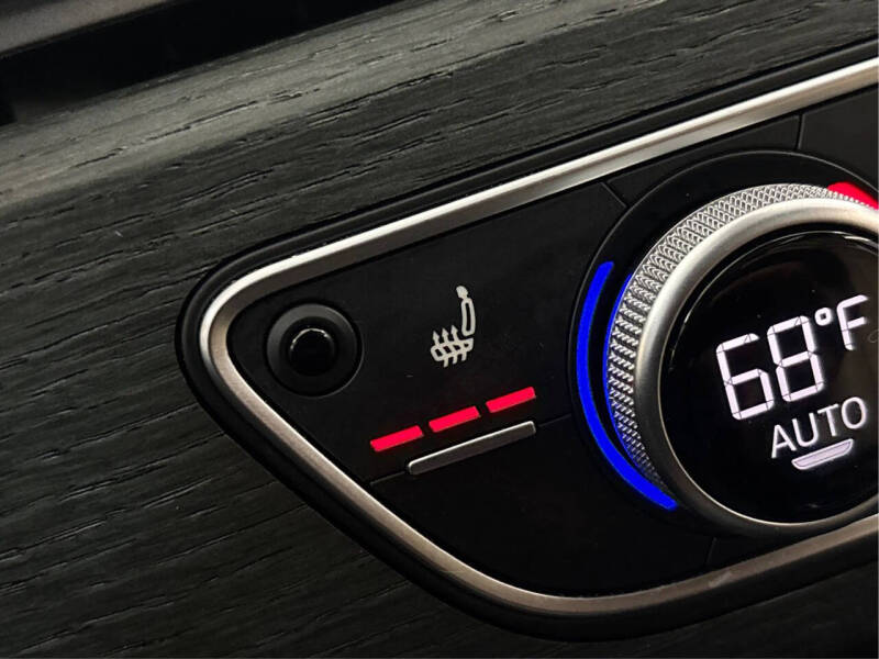 2017 Audi A4 2.0T quattro Premium Plus