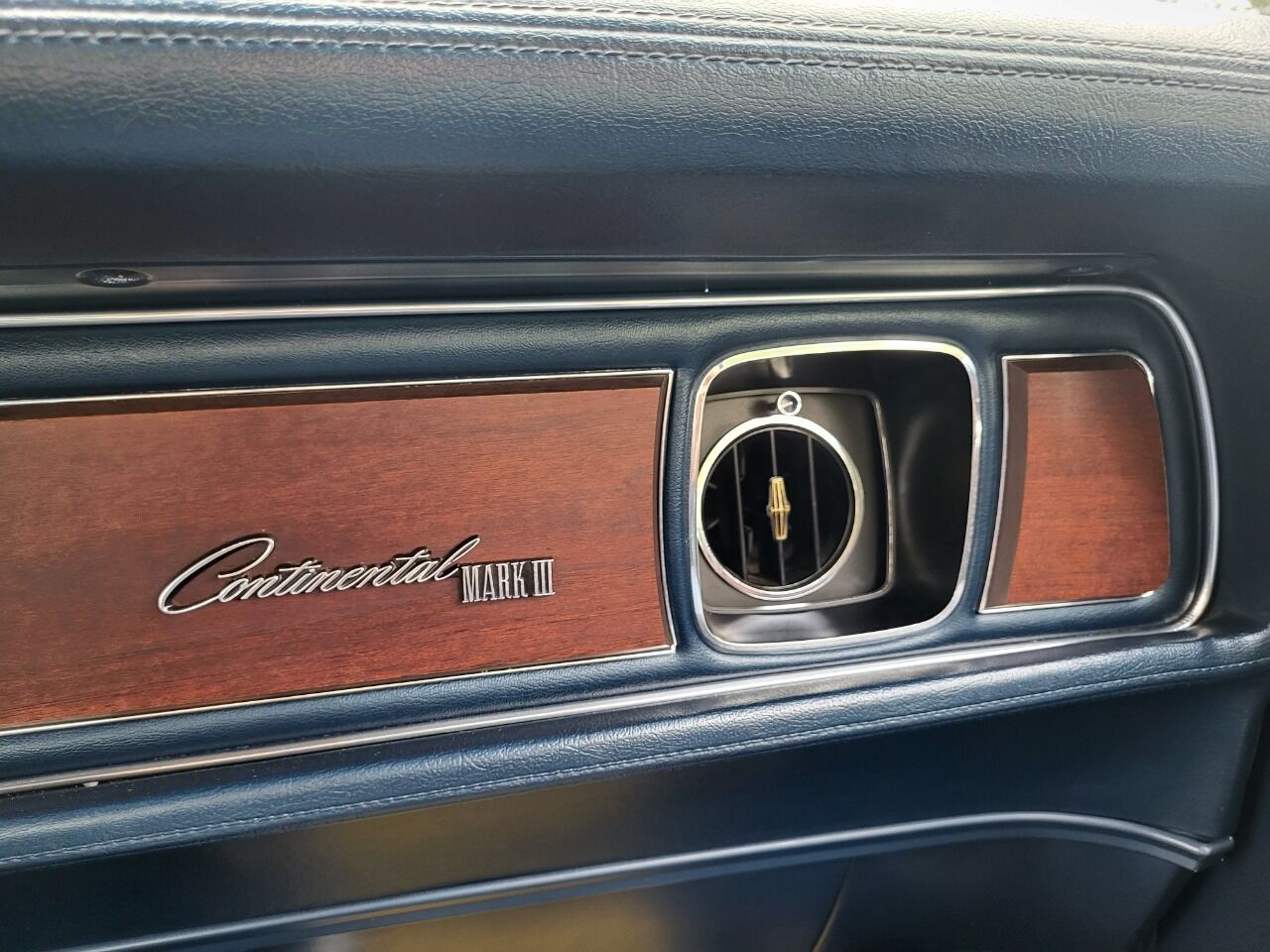 1971 Lincoln Continental 126