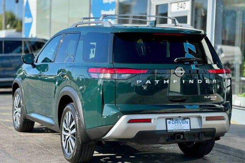 2022 Nissan Pathfinder Platinum