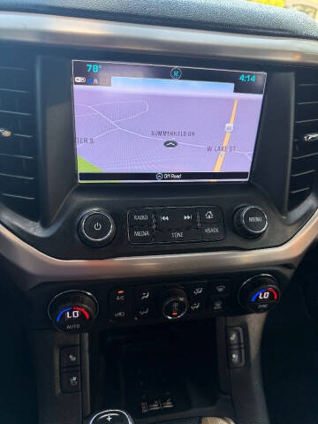 2017 GMC Acadia Denali