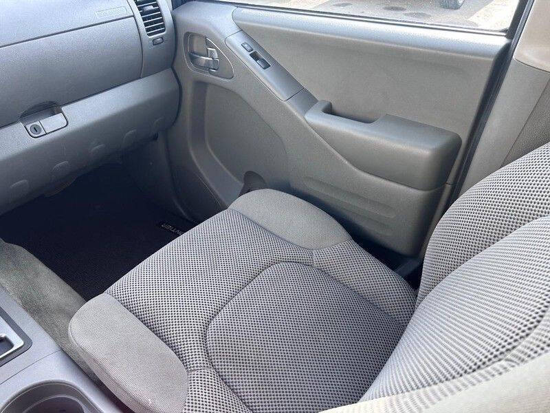 2017 Nissan Frontier SV