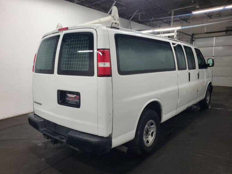 2018 Chevrolet Express 2500