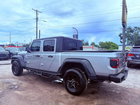 2020 Jeep Gladiator Sport