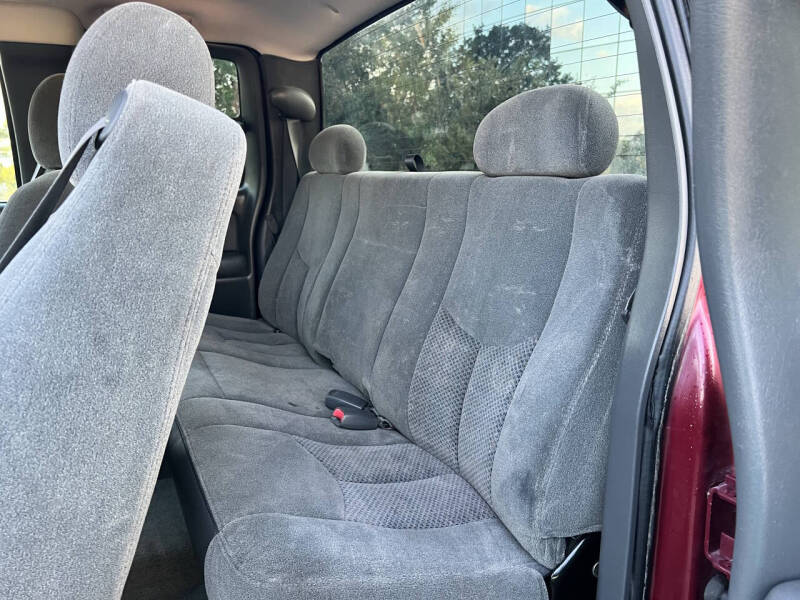 2004 Chevrolet Silverado 1500 LS