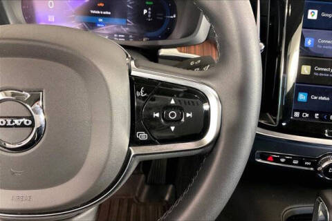 2024 Volvo S60 Recharge T8 Ultimate Dark Theme