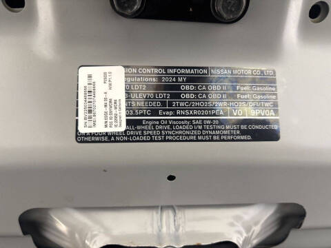 2024 Nissan Pathfinder SL