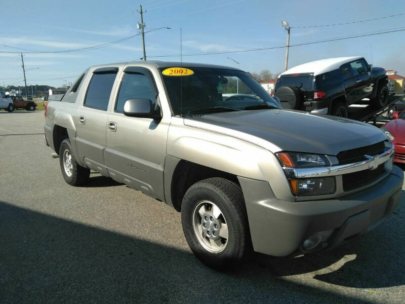 2002 Chevrolet Avalanche for sale at Kelly & Kelly Supermarket of Cars in Fayetteville NC