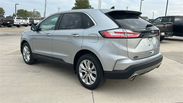 2023 Ford Edge Titanium