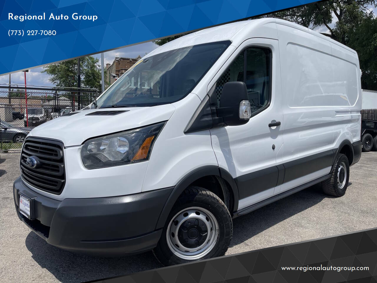 2017 Ford Transit 250 3dr SWB Medium Roof Cargo Van w/Sliding Passenger Side Door's photo