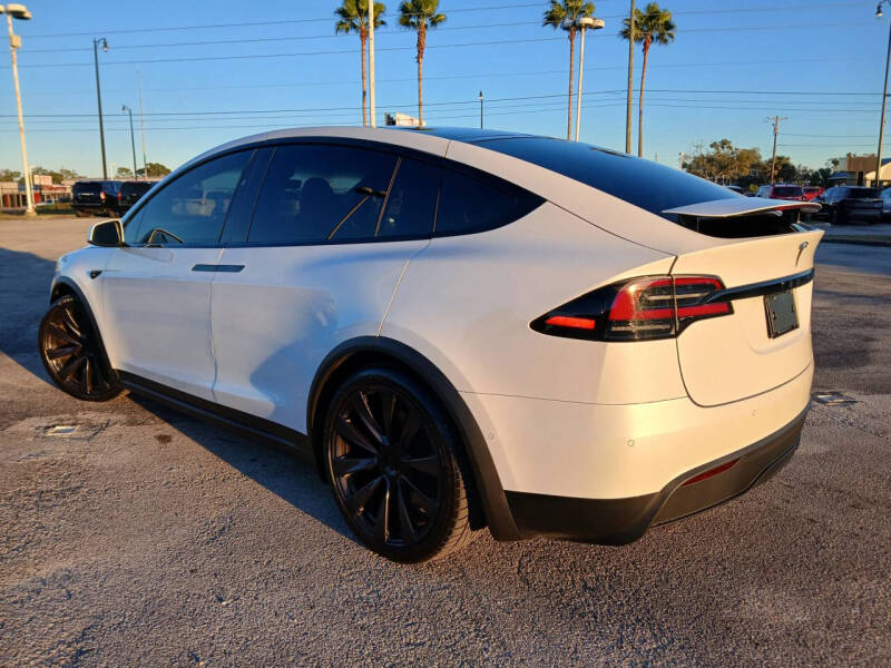 2022 Tesla Model X Plaid