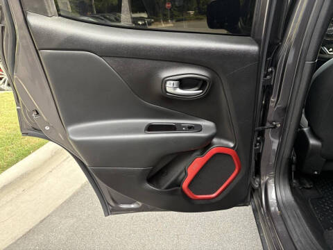 2018 Jeep Renegade Trailhawk