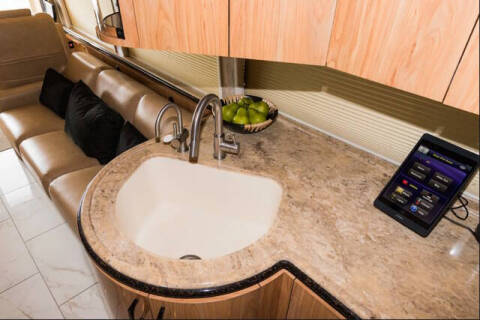 2008 Prevost Marathon XL45