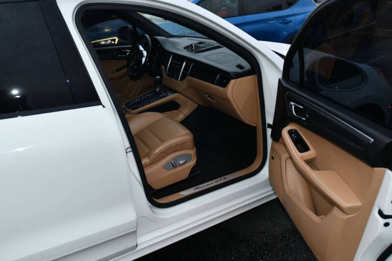 2017 Porsche Macan GTS