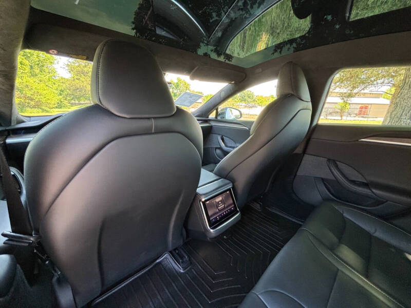 2021 Tesla Model S Plaid