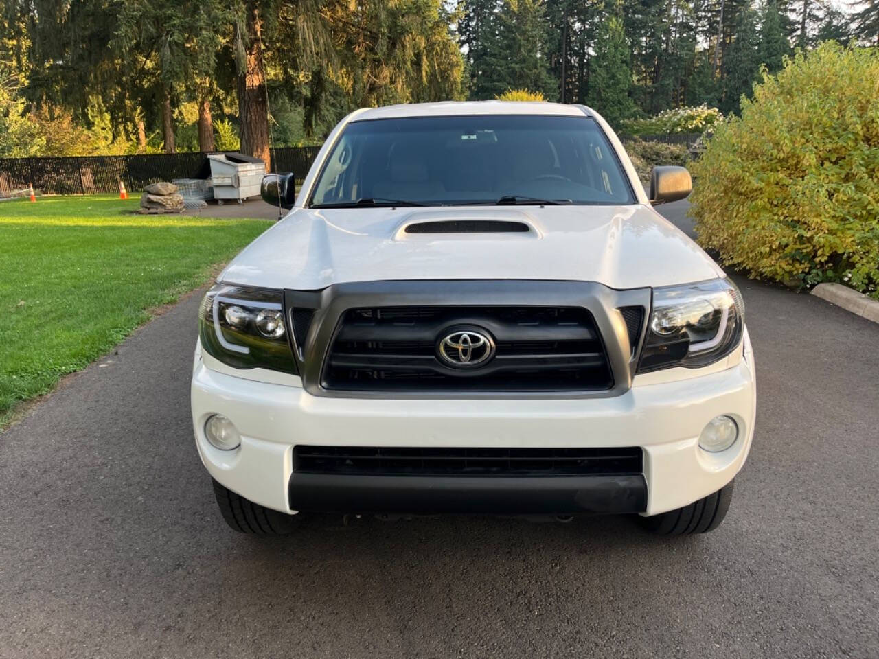 2005 Toyota Tacoma for sale at E & A MOTORS in Portland, OR