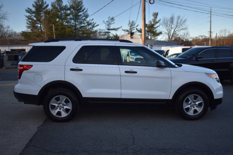 2014 Ford Explorer Base photo 8