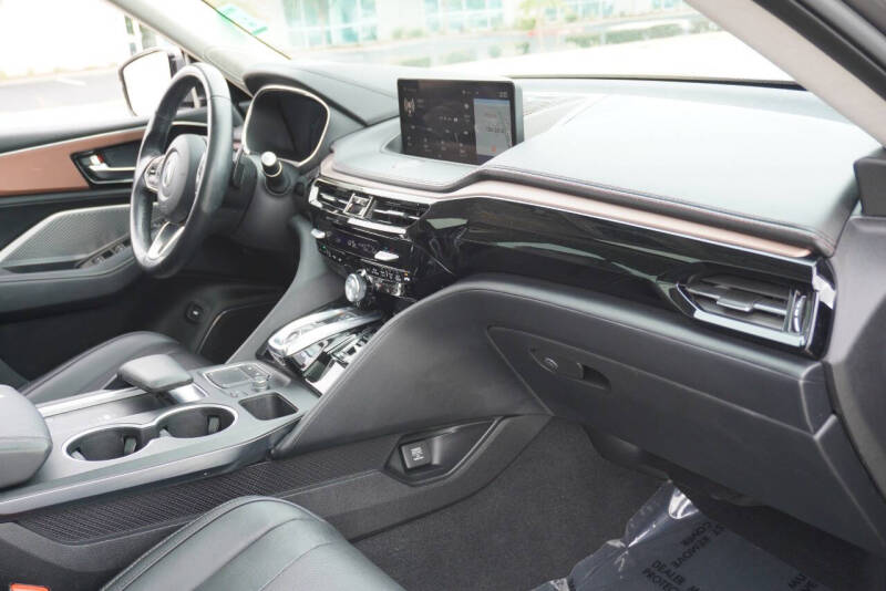 2022 Acura MDX w/Tech