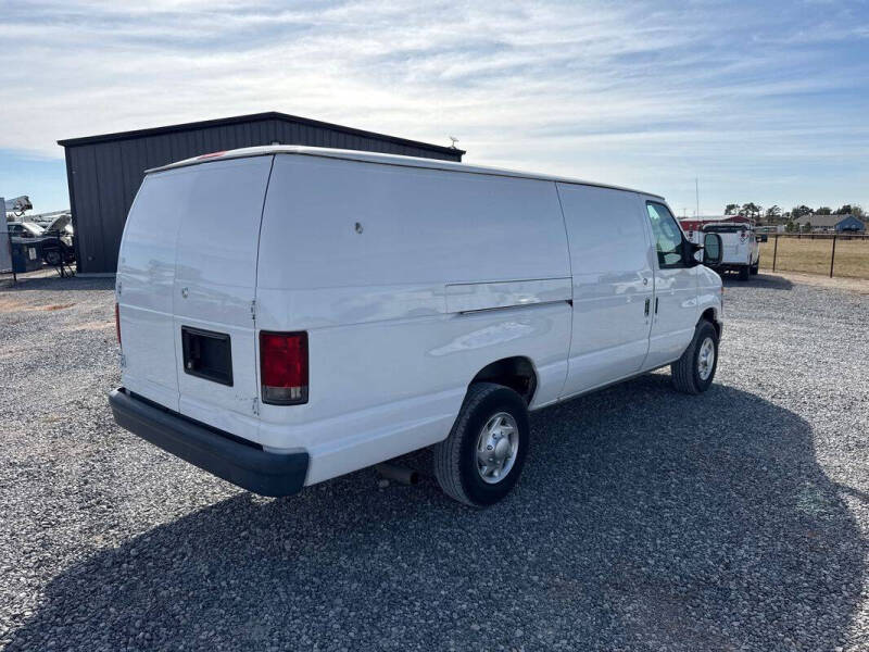 2013 Ford E-Series E-350 SD
