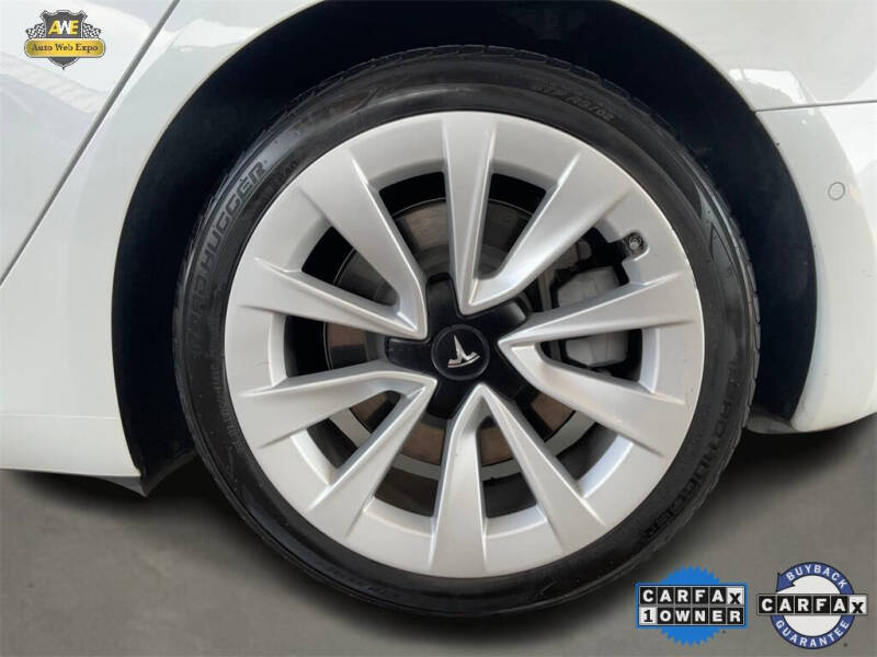 2021 Tesla Model 3 Standard Range Plus