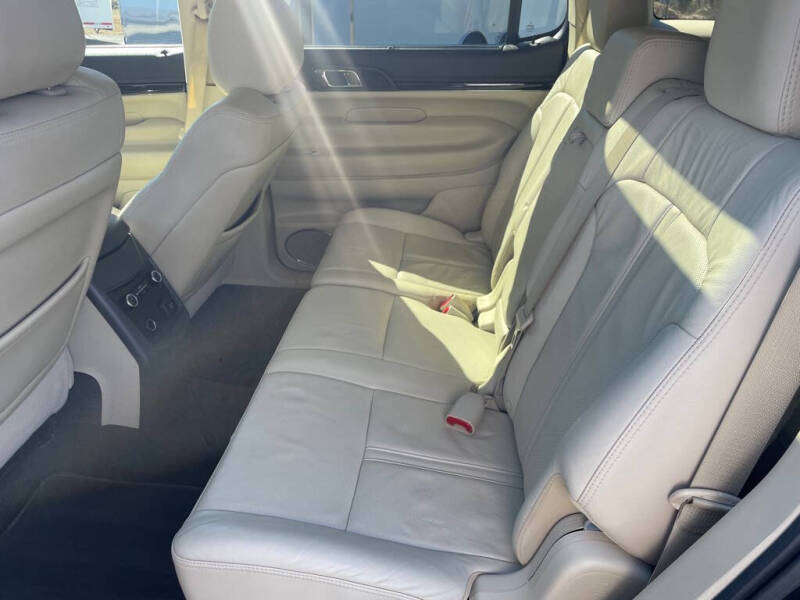 2019 Lincoln MKT