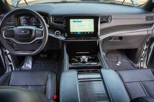 2023 Jeep Wagoneer L Series II