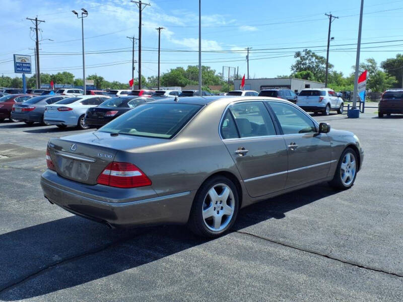 2005 Lexus LS 430