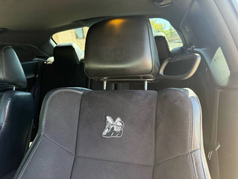 2017 Dodge Challenger 392 HEMI Scat Pack Shaker