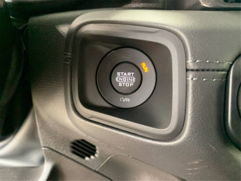 2025 Jeep Gladiator High Tide