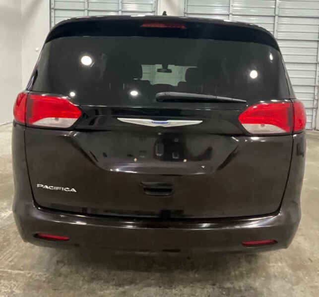 2018 Chrysler Pacifica LX