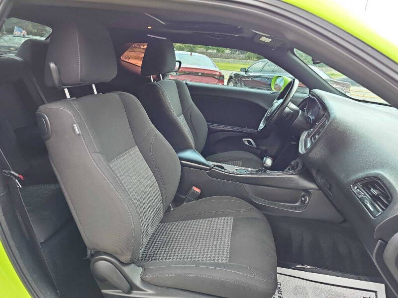 2023 Dodge Challenger SXT