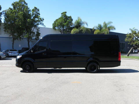 2019 Mercedes-Benz Sprinter Shuttle