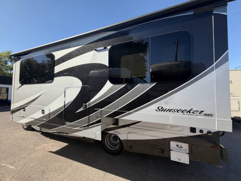 2017 Forest River Sunseeker MBS