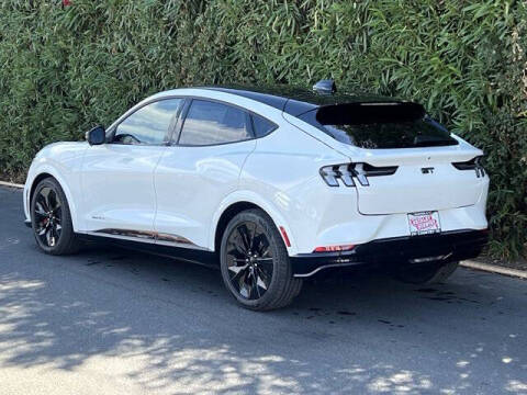 2025 Ford Mustang Mach-E GT