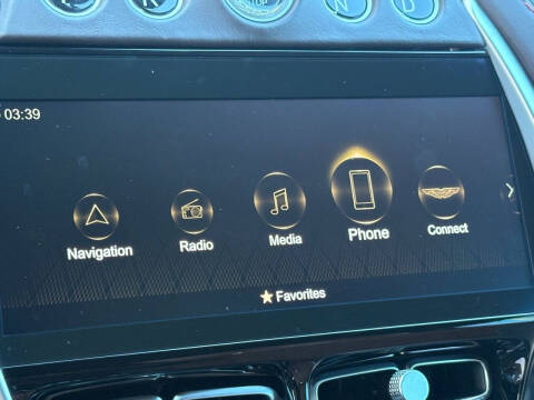 2021 Aston Martin DBX