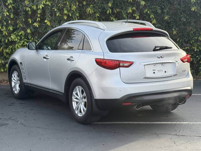 2013 Infiniti FX37