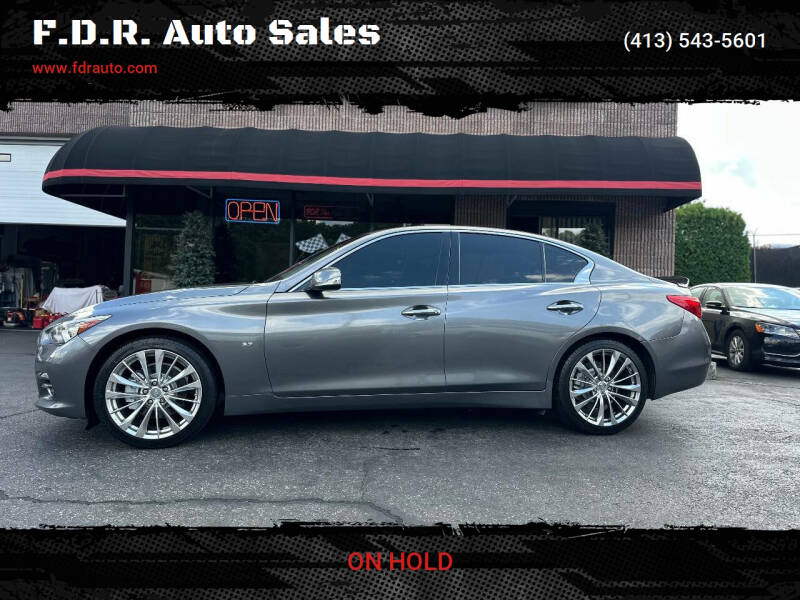 2015 INFINITI Q50 Premium's photo