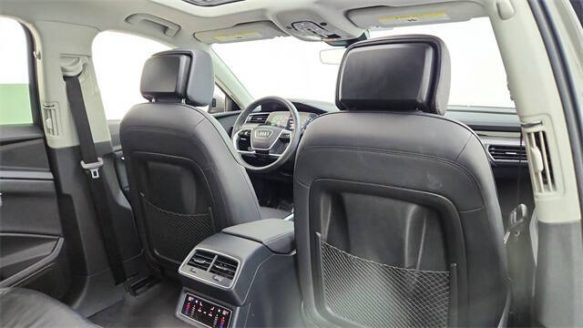 2024 Audi Q8 e-tron quattro Premium