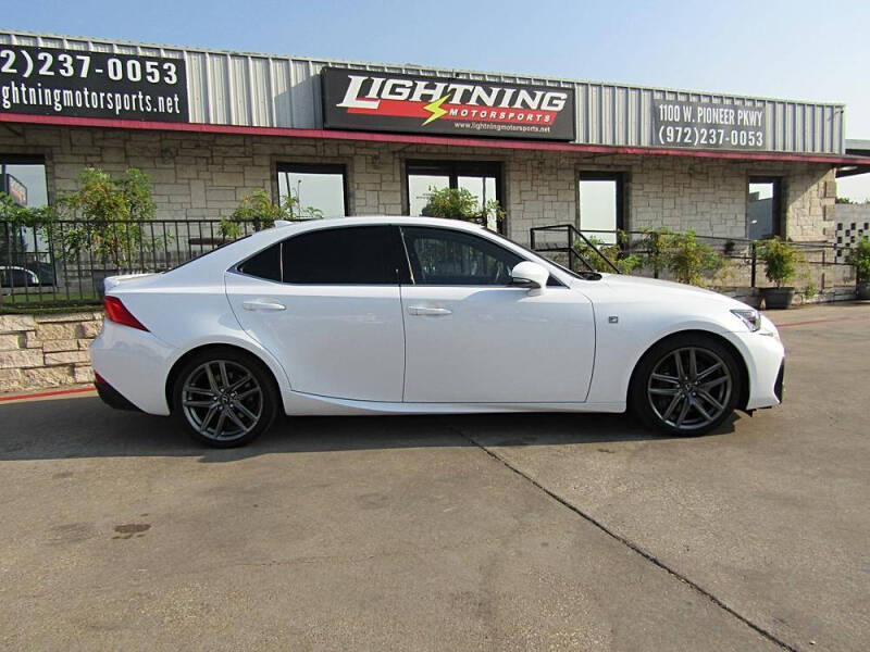 2017 Lexus IS 200t