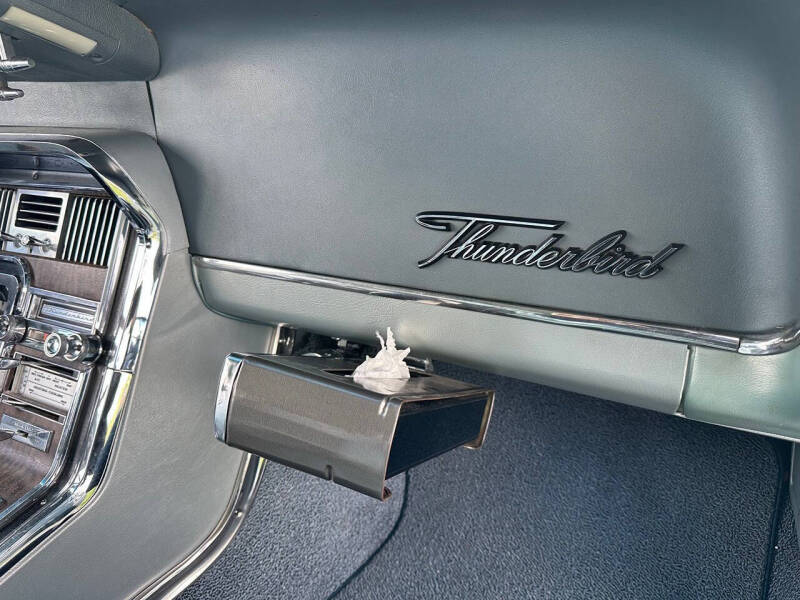 1966 Ford Thunderbird