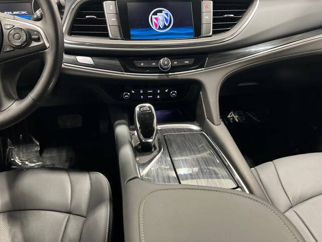 2021 Buick Enclave Essence