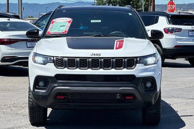 2025 Jeep Compass Trailhawk