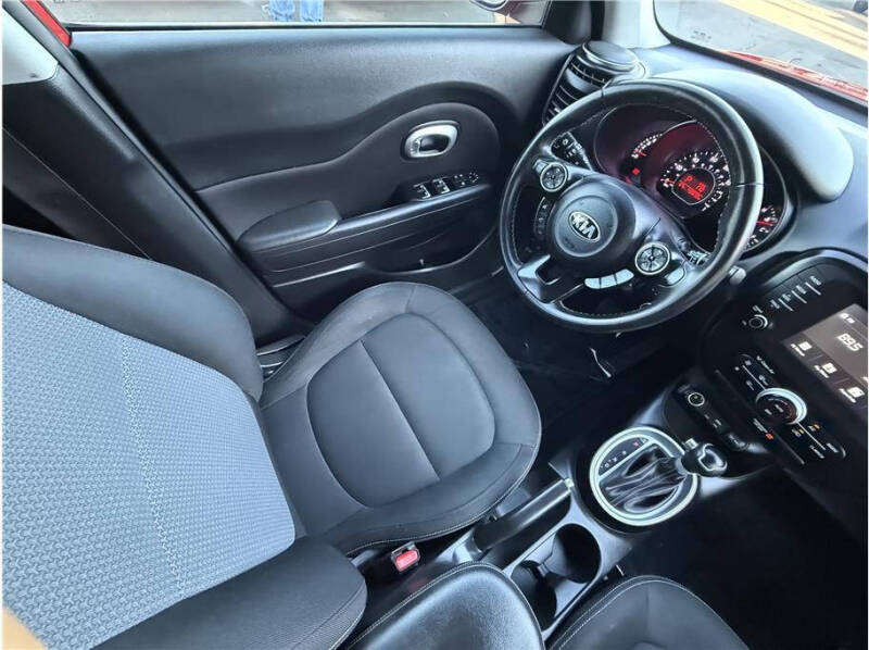 2019 Kia Soul +