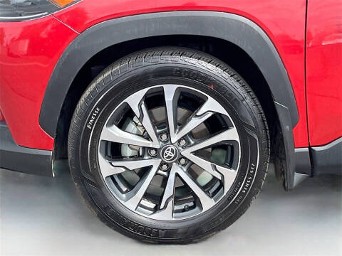 2024 Toyota Corolla Cross XLE