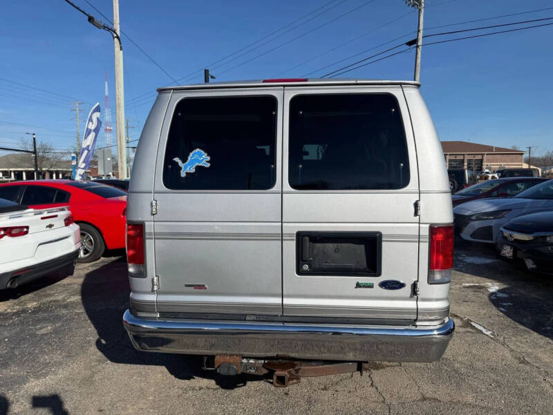 2014 Ford E-Series E-150